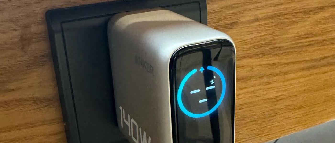 Is this Ankers first 140W wall charger with a screen