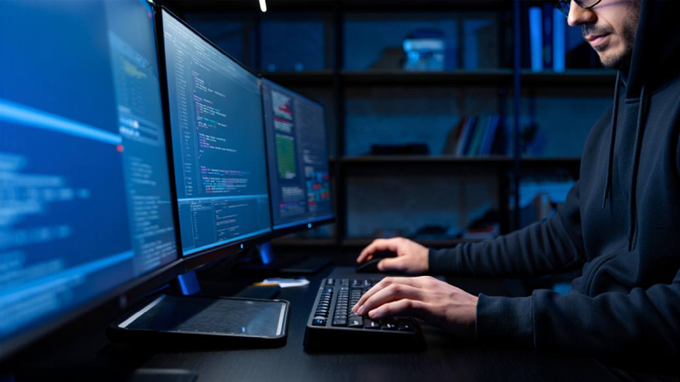 Detour Dog Caught Running DNS-Powered Malware Factory for Strela Stealer
